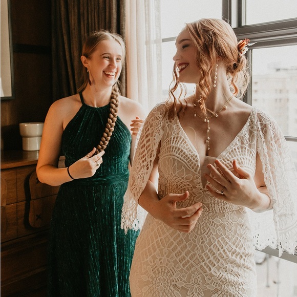 NWOT Lace Boho Ivory Unique Cape Dress - Picture 4 of 11